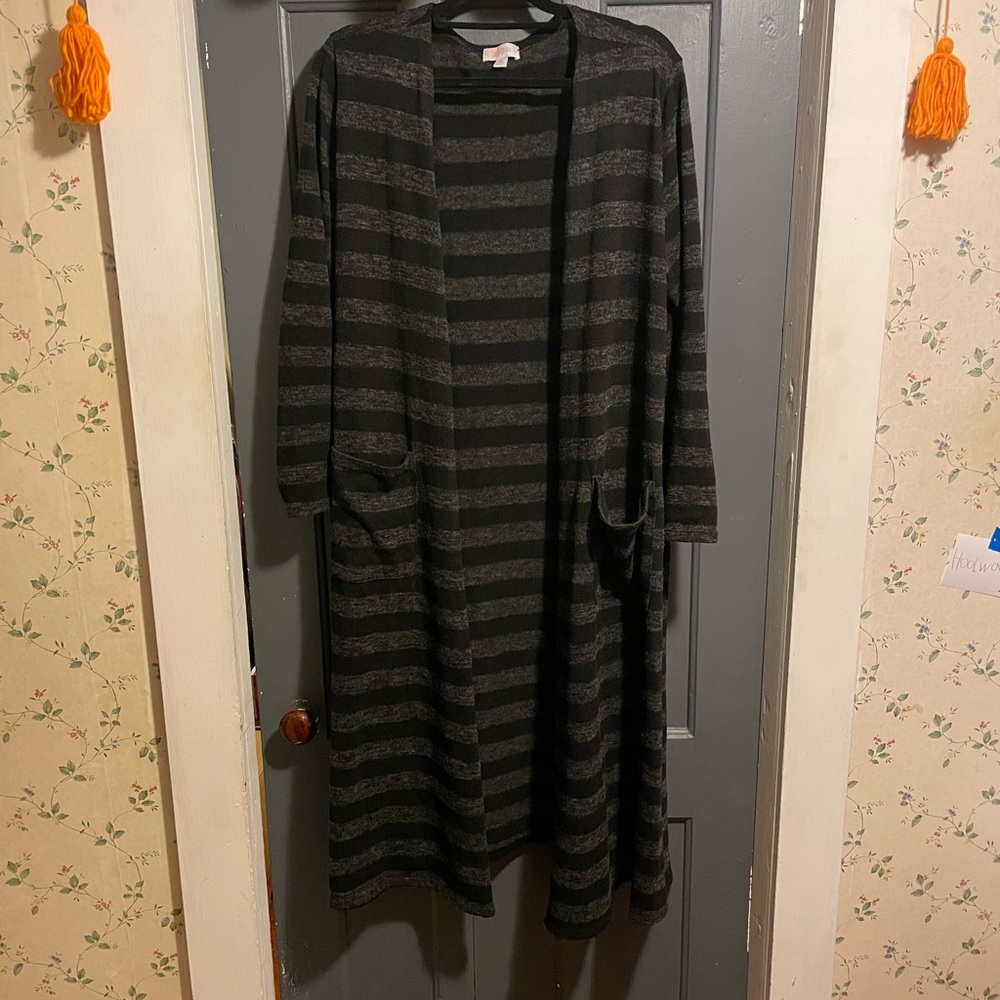 Black and grey LuLaRoe Sarah cardigan, XL